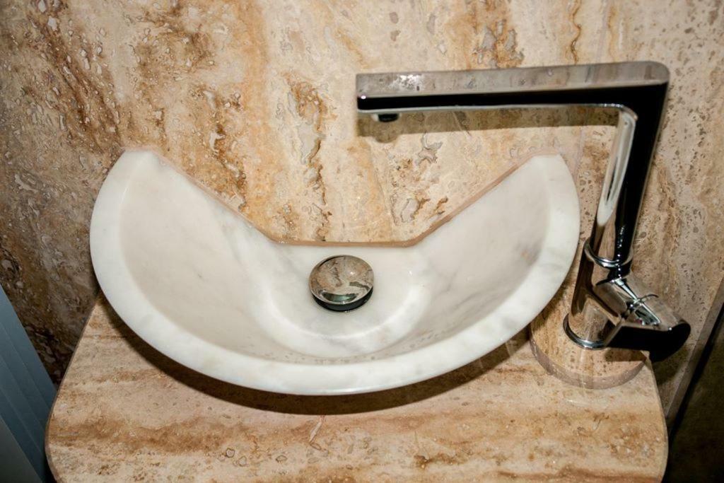Apartment Art فيليكو ترنوفو المظهر الخارجي الصورة